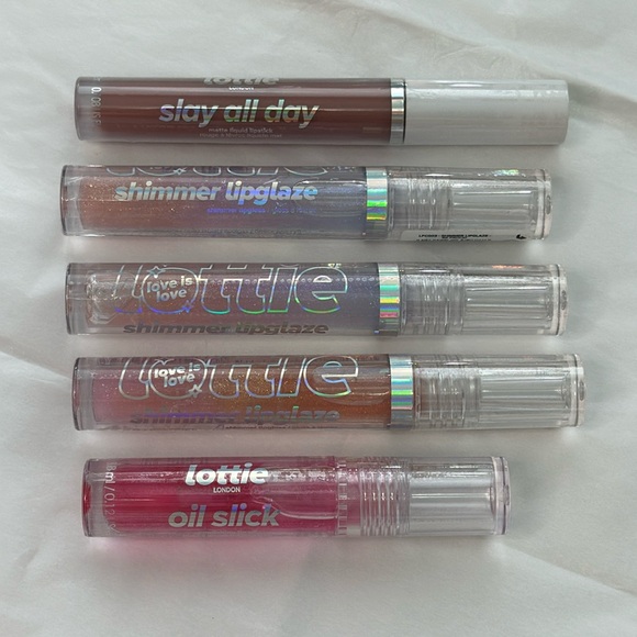 NEW Lottie London Makeup Lip Bundle - Picture 1 of 1
